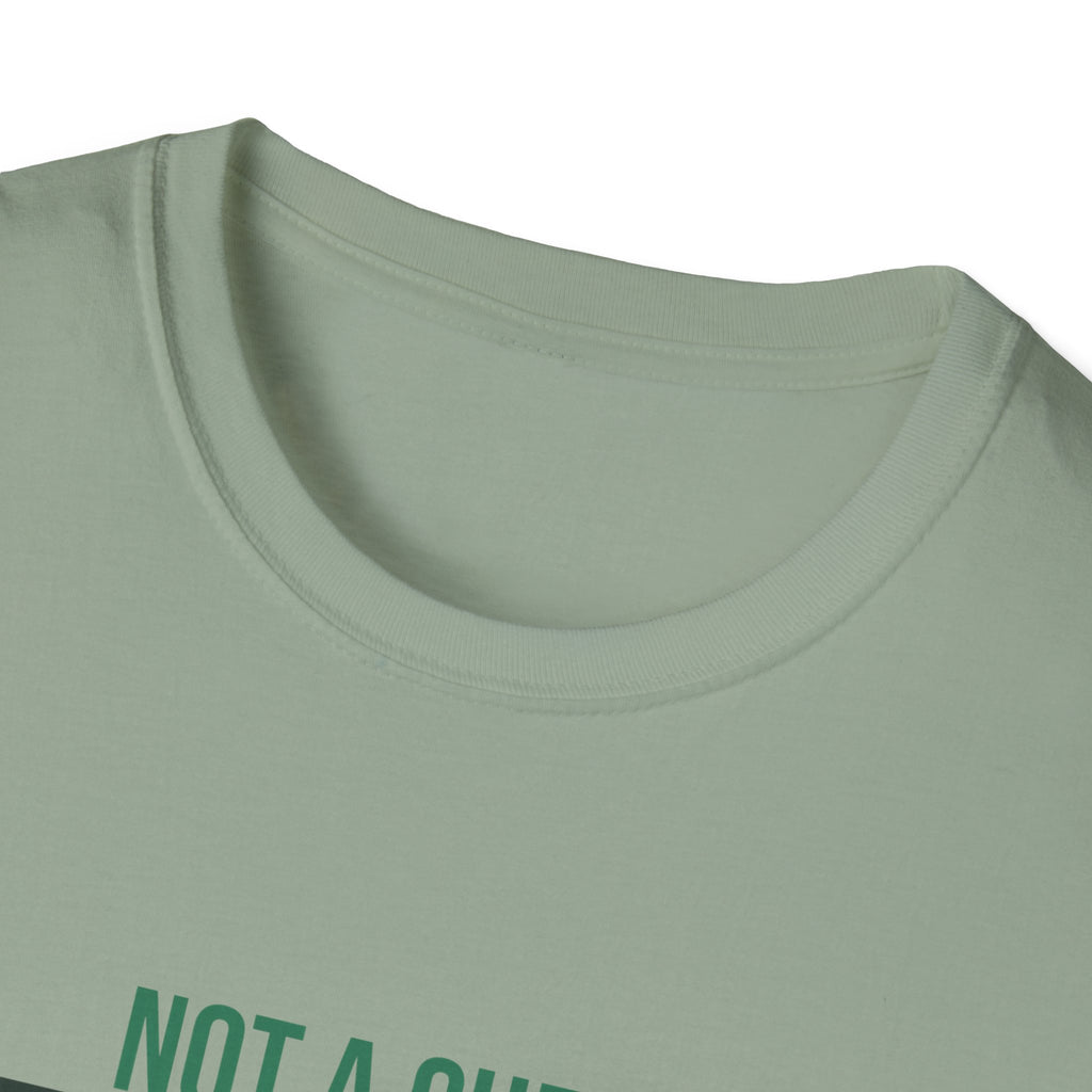 Not a Chef. Still in the Kitchen – Funny Kitchen T-Shirt